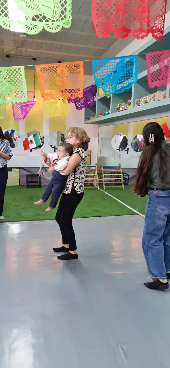 Bebé con su abuela